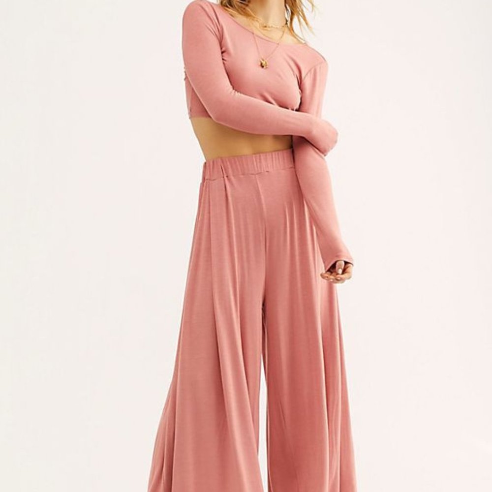 NEW FREE PEOPLE ALIA SET IN PEACH - XS & LARGE - Picture 8 of 8
